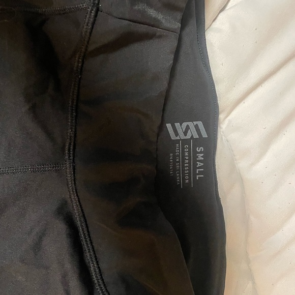 Second skin compression leggings size Small - Picture 3 of 5